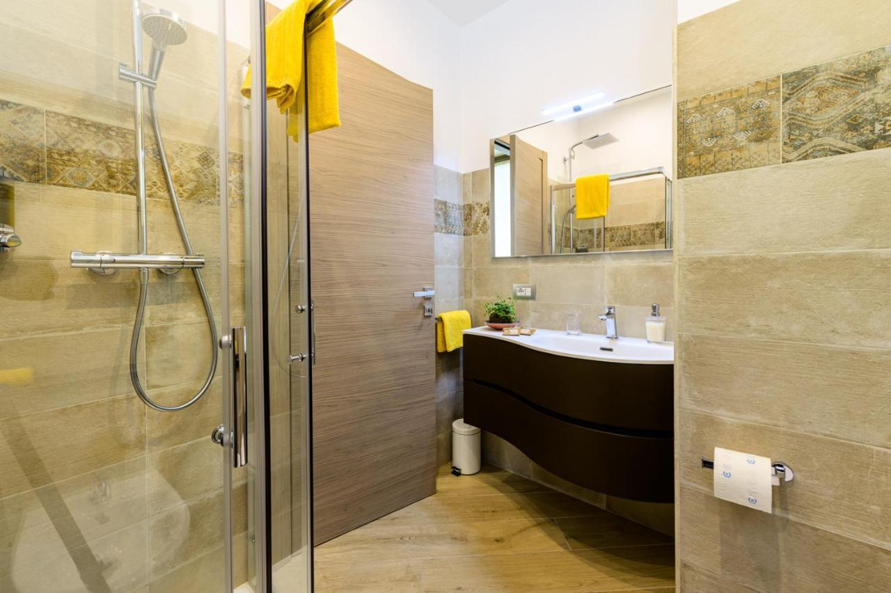 Le Rondini Hotell Tirano Exteriör bild